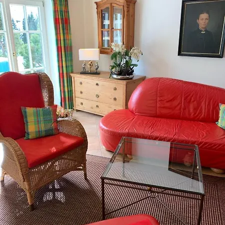 Wagner Haeusl アパート ザールバッハ・ヒンターグレム