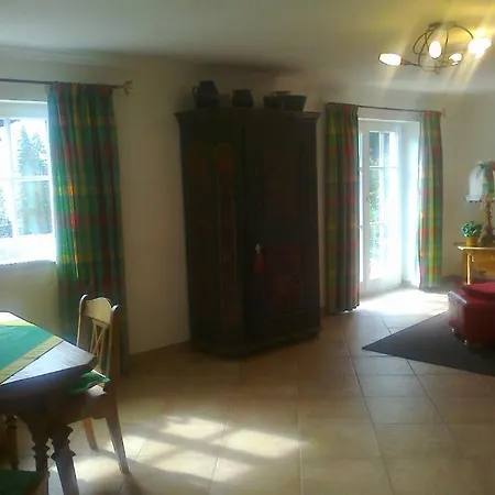 Wagner Häusl Apartment *